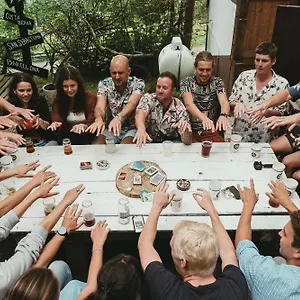  Bed & Breakfast Surf Camp San Sebastian Partyhostel