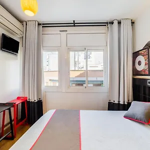 Athenas Guest house Sant Adria de Besos